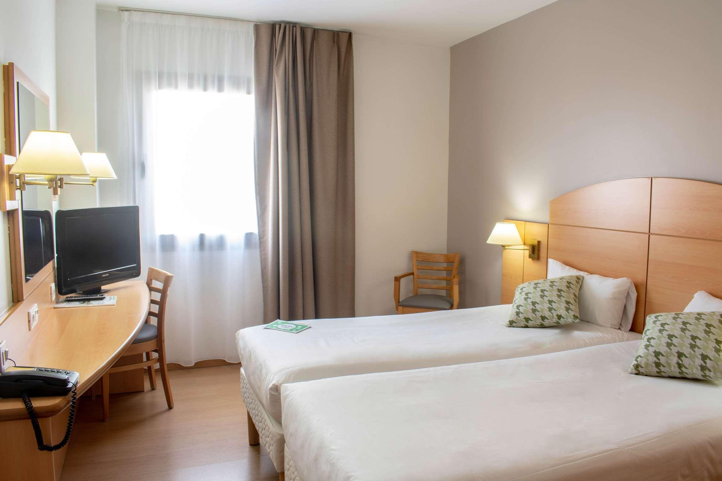 Travelodge Madrid Alcala De Henares Ngoại thất bức ảnh