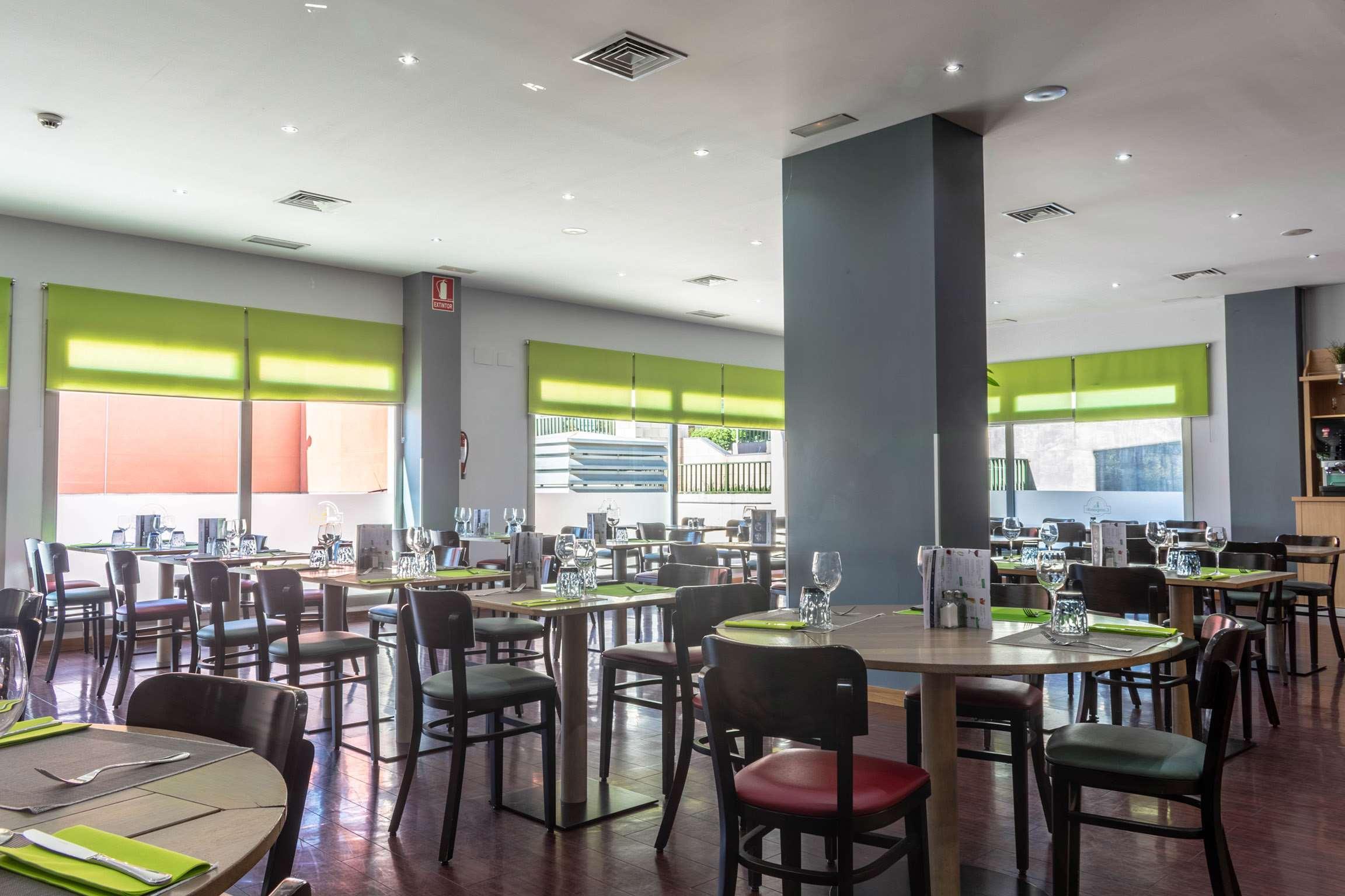 Travelodge Madrid Alcala De Henares Ngoại thất bức ảnh