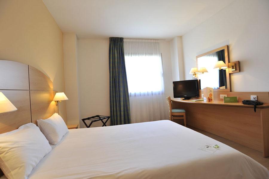 Travelodge Madrid Alcala De Henares Ngoại thất bức ảnh