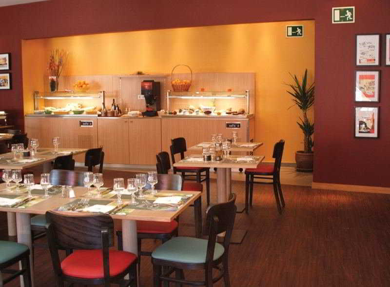 Travelodge Madrid Alcala De Henares Nhà hàng bức ảnh